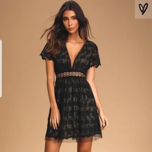 Lulus NWT Black Lace Short Sleeve Mini Dress